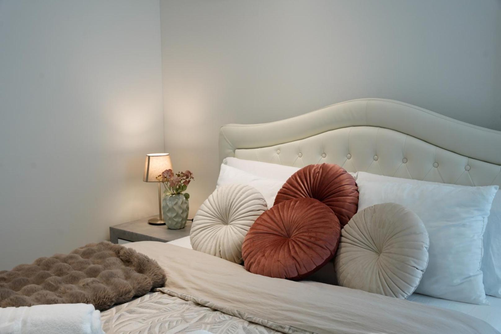 Lakeside Attic Lugano Bagian luar foto